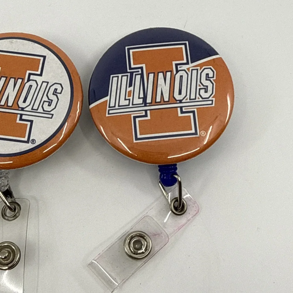 3 University of Illinois U‎ of I Badge Pull Clips Card Holders Button Lot